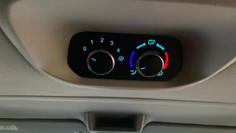 Ford Tourneo Custom Transit Custom Tourneo L2 Diesel Fwd 2.0 EcoBlue 130ps L/R 8 Seater Titanium Auto